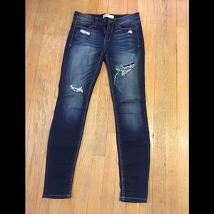 Mudd flex stretch low rise skinny jeans Size 3
